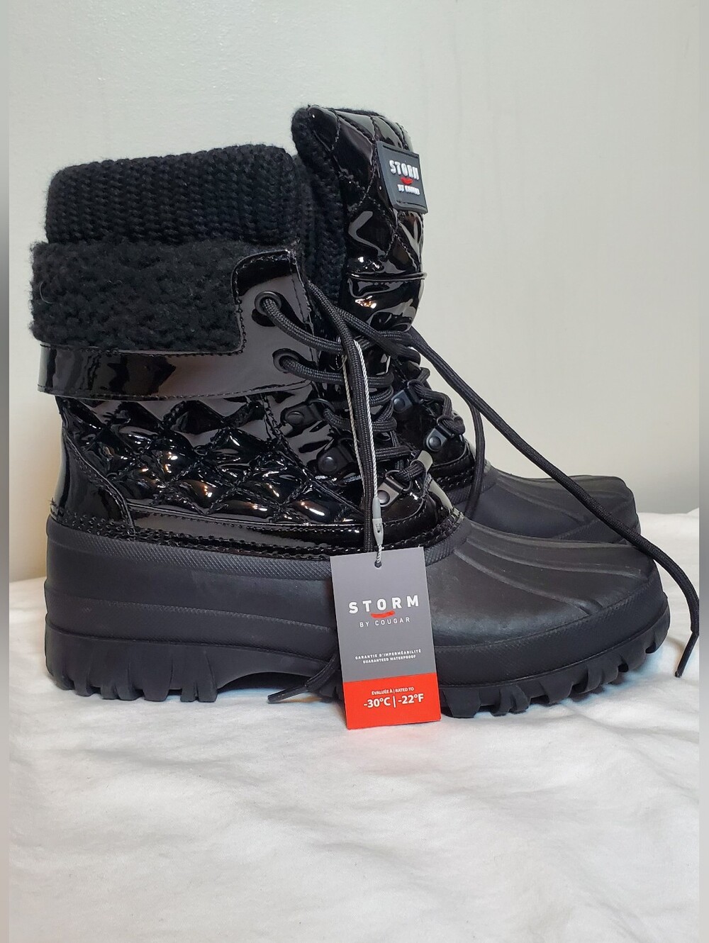 317. NWT - STORM BY COUGAR Creek Quilt Black Winter Boots